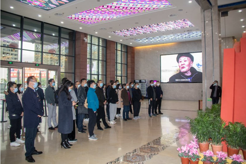 州國(guó)投公司開(kāi)展“學(xué)黨史、祭英烈、傳承紅色基因”活動(dòng)