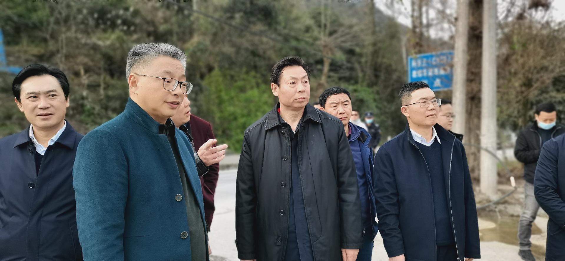 夏錫璠調(diào)研恩施龍麟宮景區(qū)時強(qiáng)調(diào)：堅(jiān)持生態(tài)優(yōu)先 彰顯文化品位 加快推進(jìn)景區(qū)提檔升級