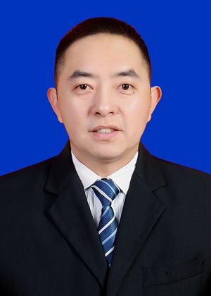 陳全軍 藍底11.jpg