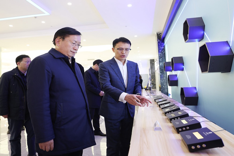 1703746477712494.jpg 11.jpg